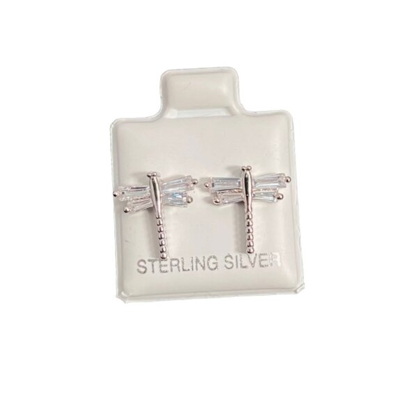 925 Sterling Silver Dragonfly Shape Stud Earrings - Picture 1 of 1